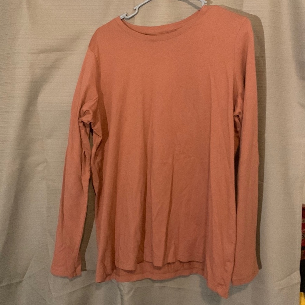 ✔️Women’s Lands End long sleeve T-shirt